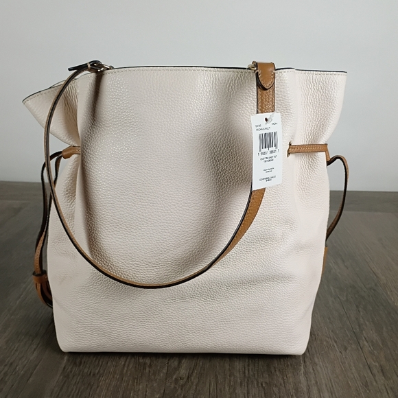 Coach Andy Tote W/Horse & Carriage Logo With Pebbled Leather In Chalk NWT - Picture 5 of 14